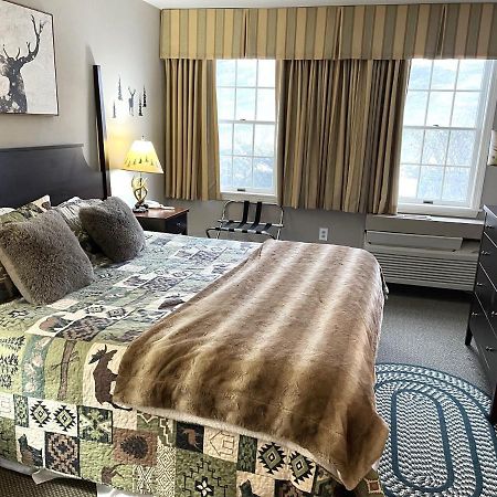 Ski On Off 1Br Suite 1St Flr Sleeps 4 Jiminy Peak แฮนค็อค ภายนอก รูปภาพ
