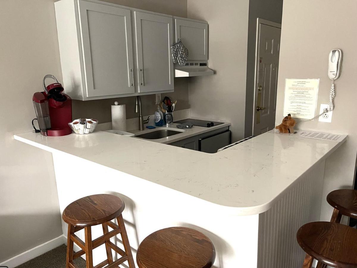 Ski On Off 1Br Suite 1St Flr Sleeps 4 Jiminy Peak แฮนค็อค ภายนอก รูปภาพ