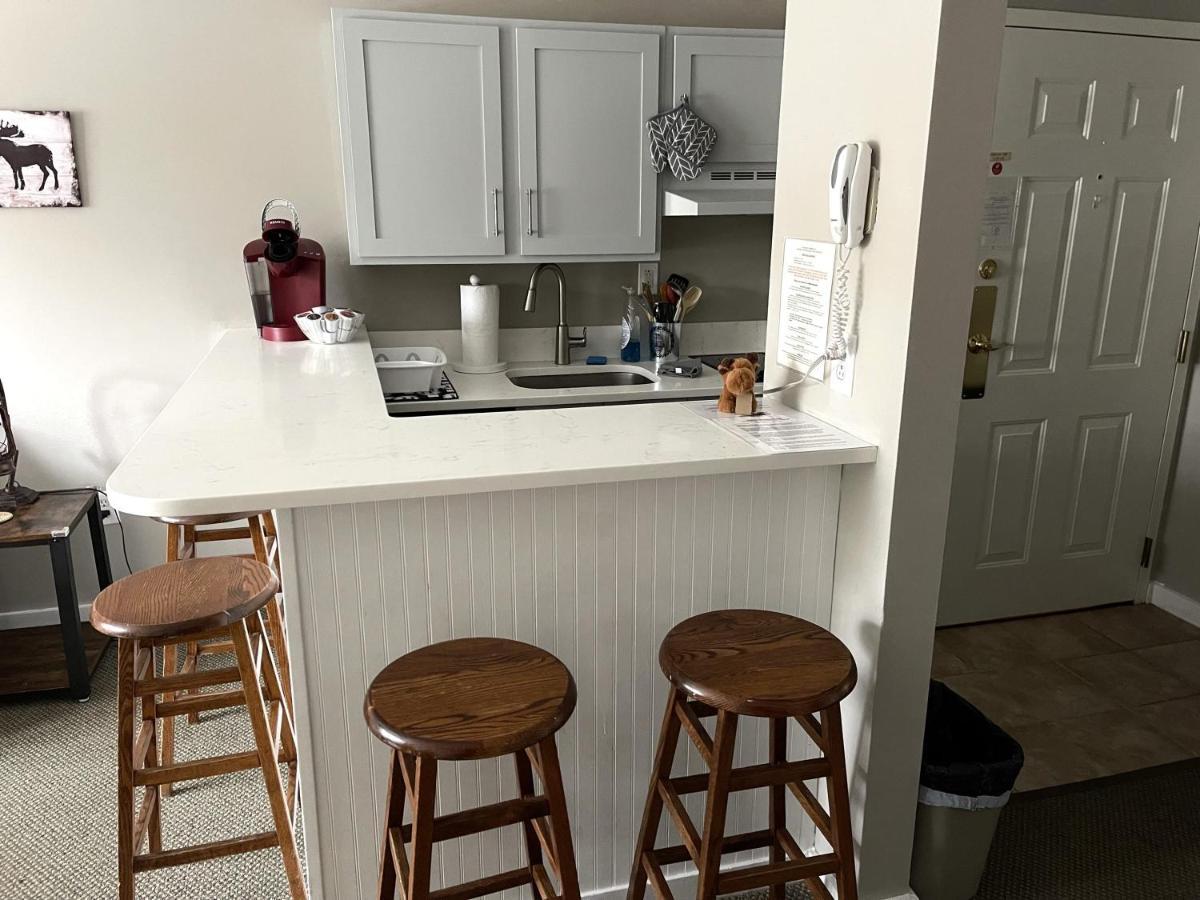 Ski On Off 1Br Suite 1St Flr Sleeps 4 Jiminy Peak แฮนค็อค ภายนอก รูปภาพ